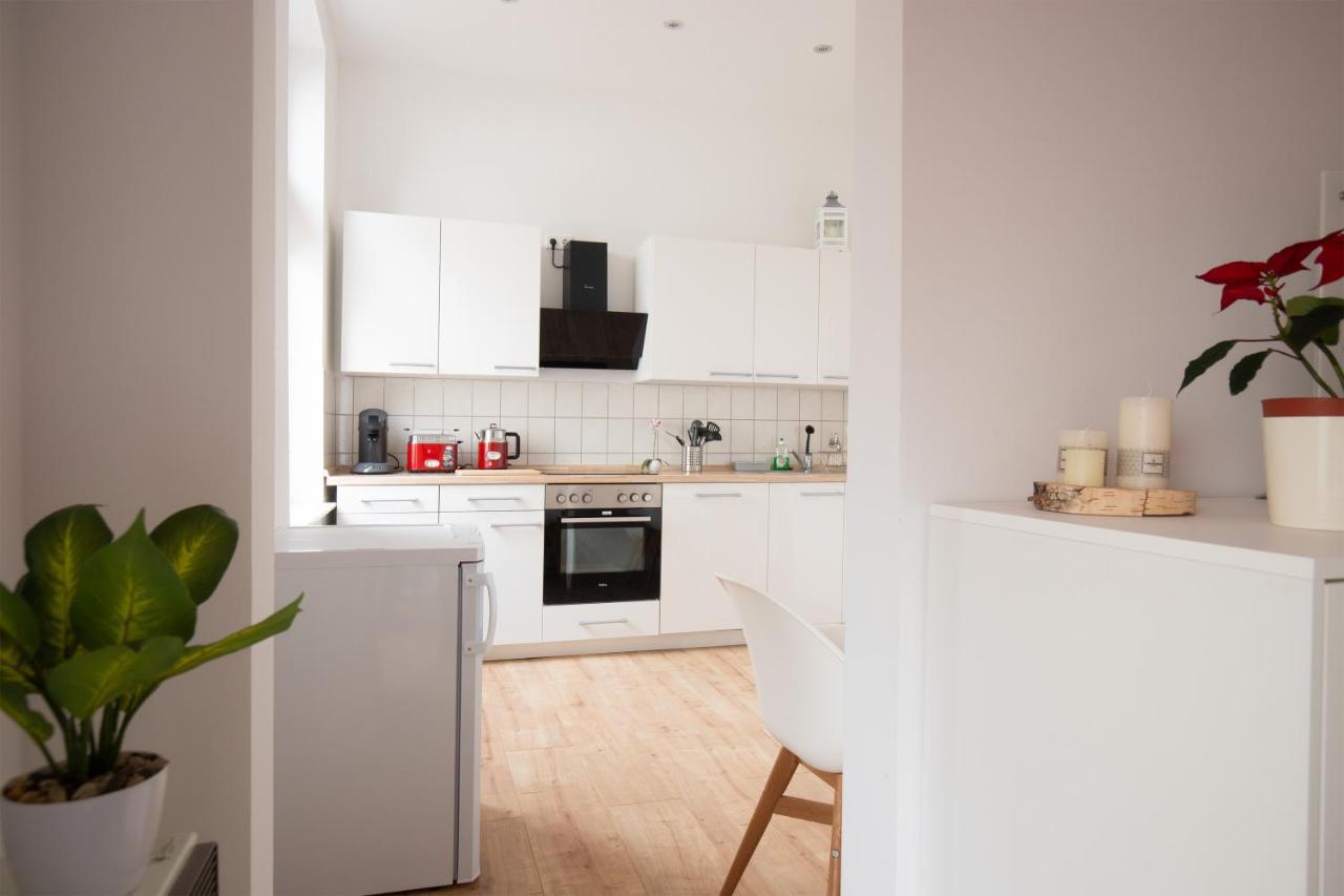 Moderne Wohnung In Der Innenstadt Von Бад Ойнхаузен Екстериор снимка