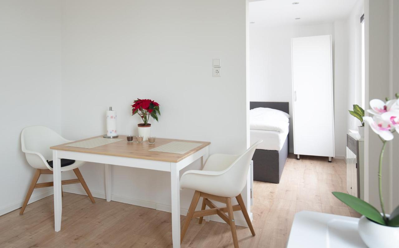 Moderne Wohnung In Der Innenstadt Von Бад Ойнхаузен Екстериор снимка