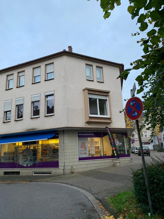 Moderne Wohnung In Der Innenstadt Von Бад Ойнхаузен Екстериор снимка