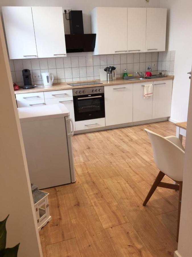 Moderne Wohnung In Der Innenstadt Von Бад Ойнхаузен Екстериор снимка