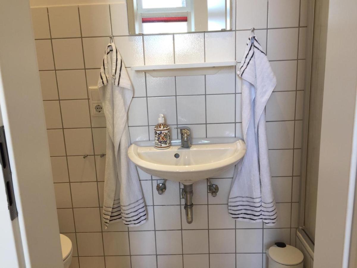 Moderne Wohnung In Der Innenstadt Von Бад Ойнхаузен Екстериор снимка
